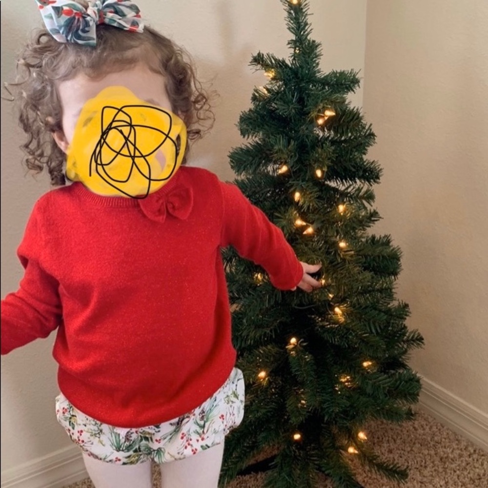 Ester and Jo Christmas outfit